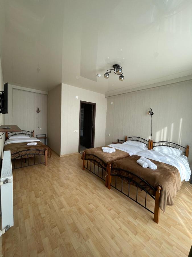 Chogo Hotel Kutaisi Eksteriør billede
